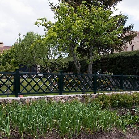 Hospederia Gemma Hotel La Lastrilla Esterno foto