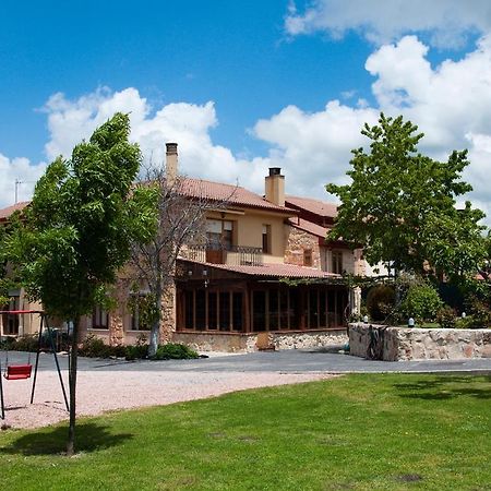 Hospederia Gemma Hotel La Lastrilla Esterno foto