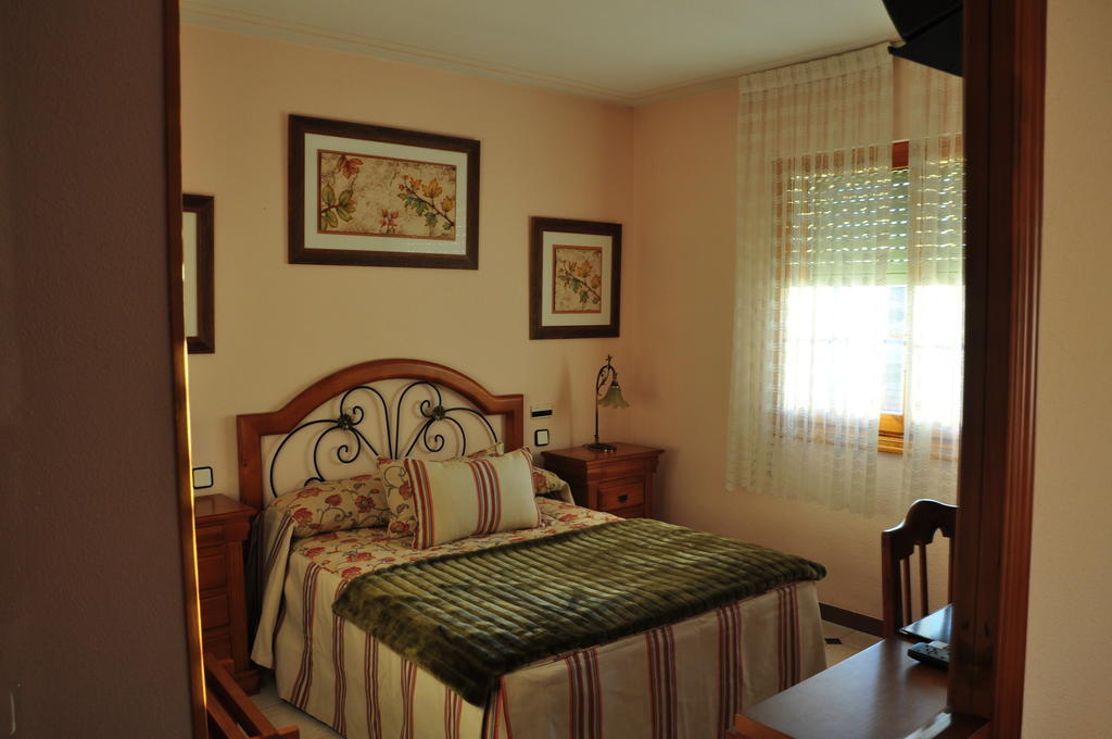 Hospederia Gemma Hotel La Lastrilla Camera foto